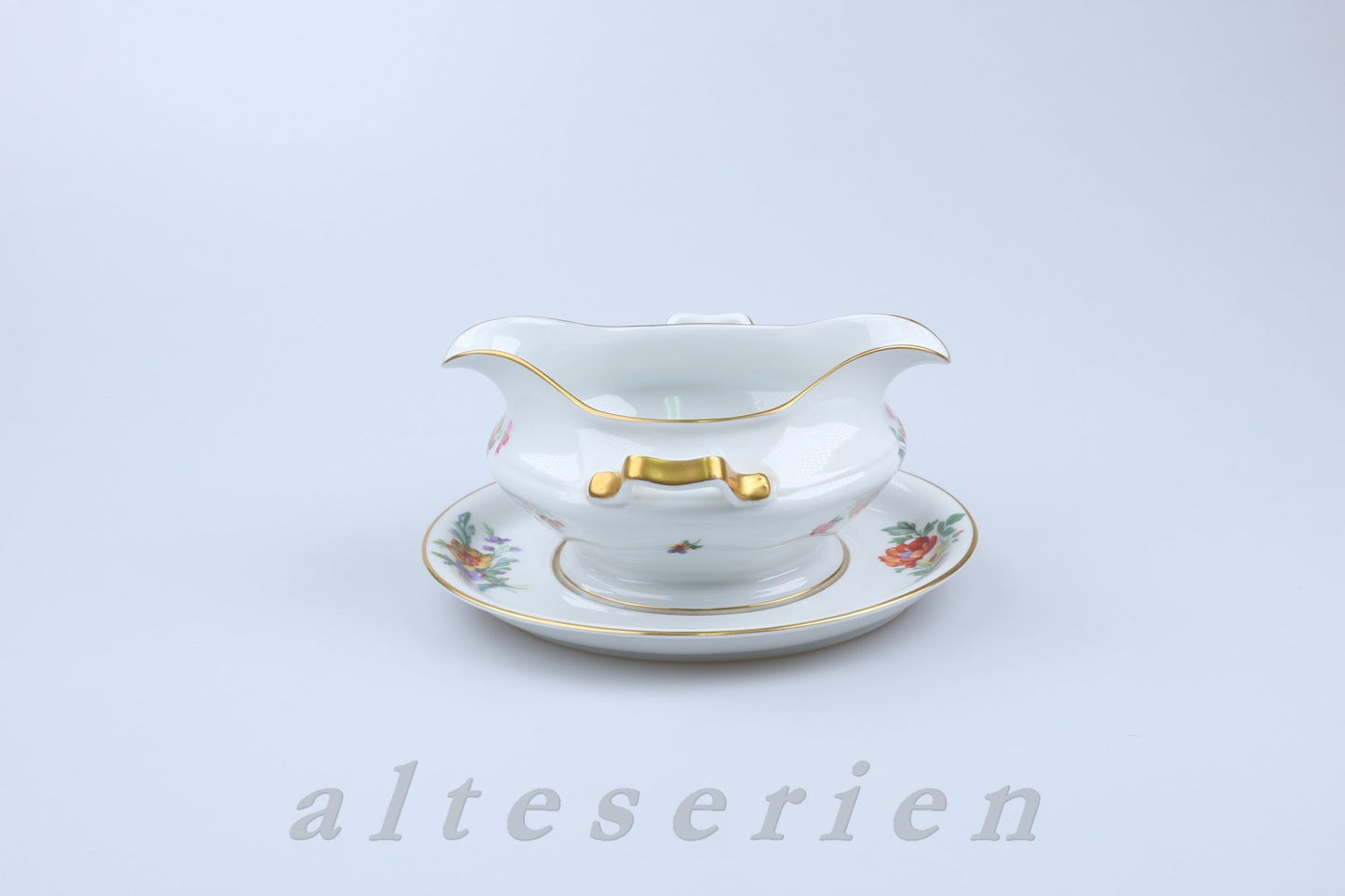 Sauciere mit Teller einteilig