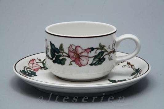 Teetasse mit Untere