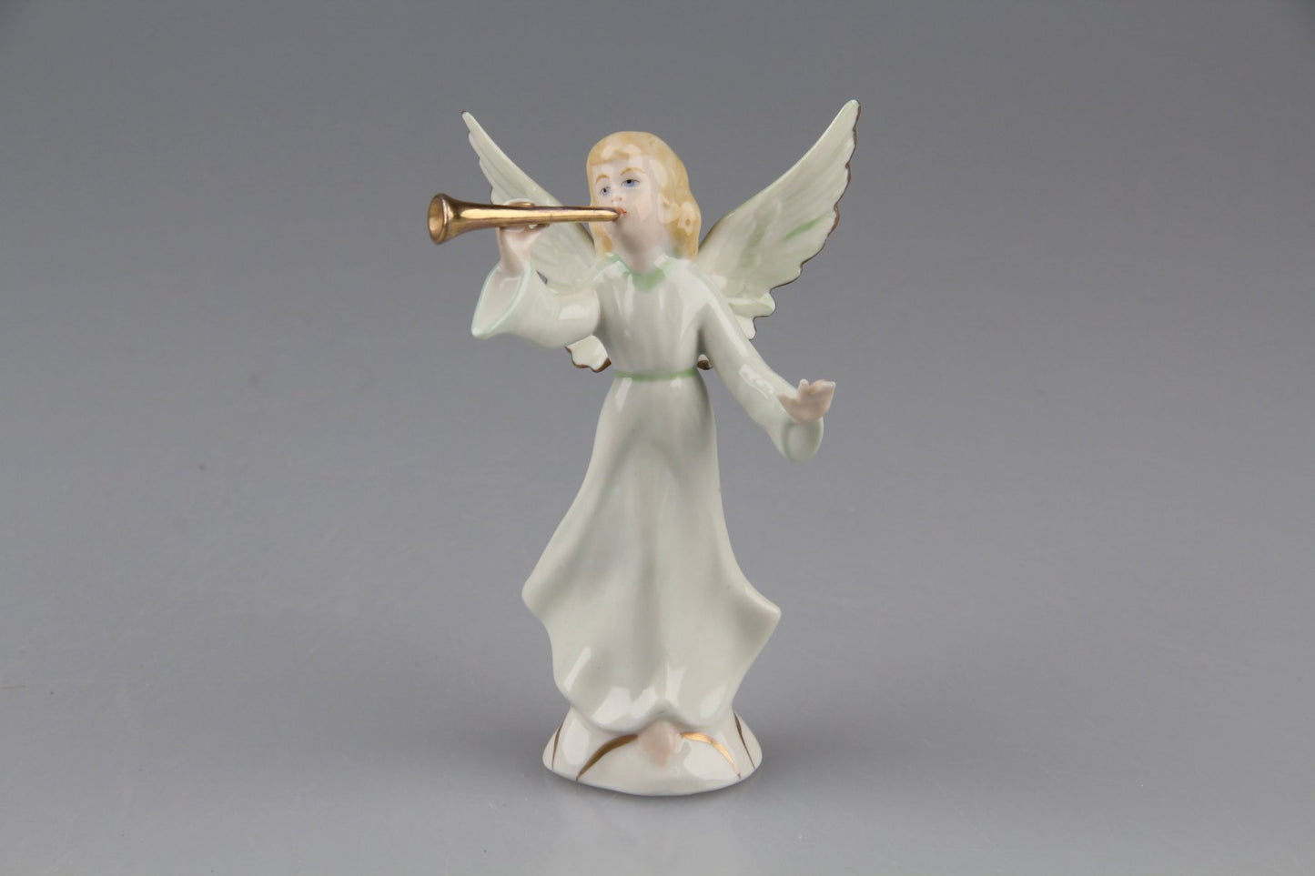 Engel mit Engelstrompete