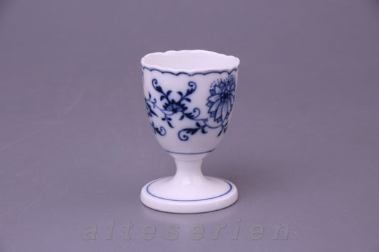 Eierbecher auf Fuß III. Wahl