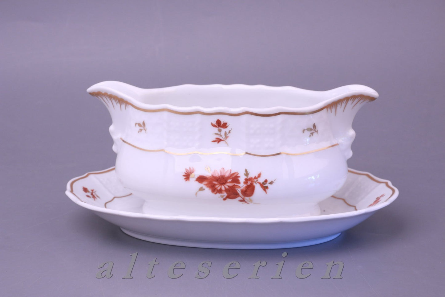 Sauciere mit Teller einteilig