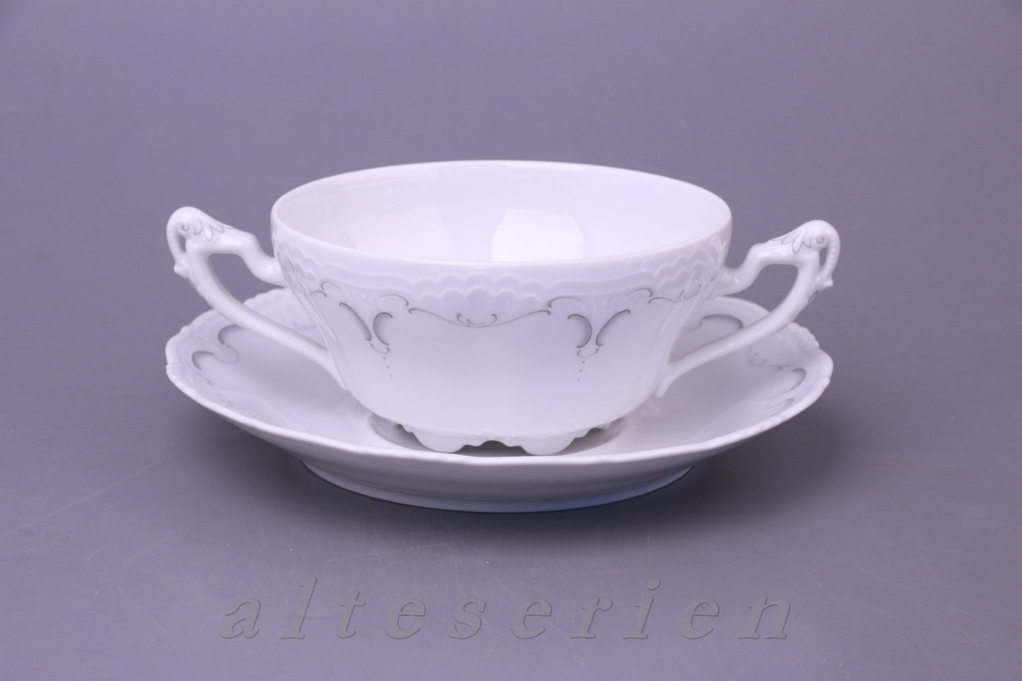 Suppentasse mit Untere