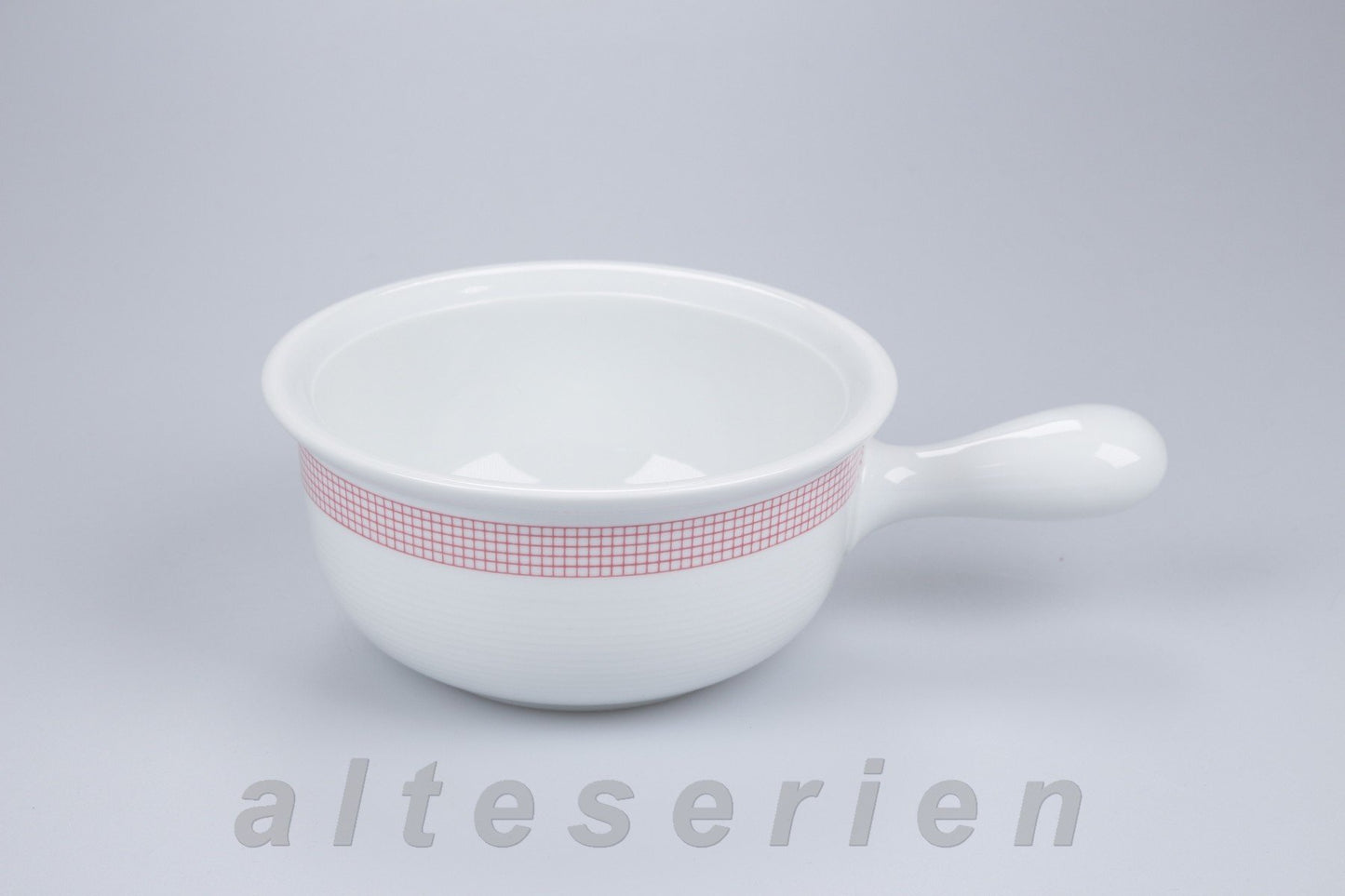 Suppentasse mit Stiel