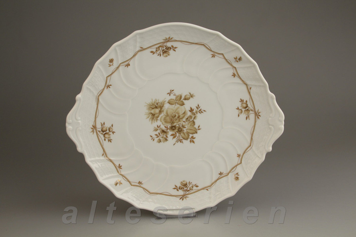 Kuchenplatte mit Griffen