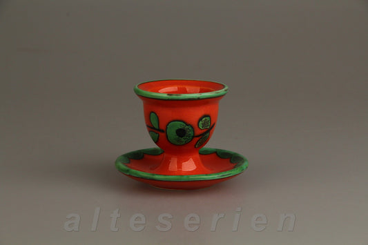 Eierbecher mit Schalenablage