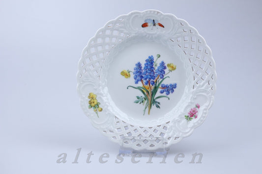 Durchbruchteller Knaufzeit Glockenblume mit Insekt I.Wahl