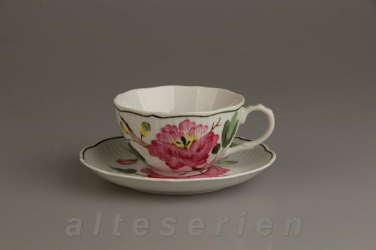 Teetasse mit Untere