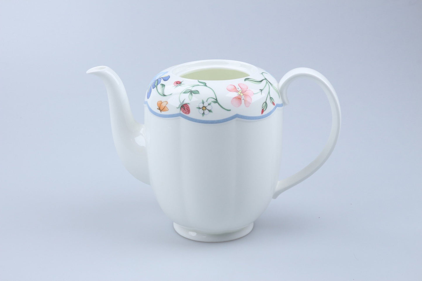 Kaffeekanne ohne Deckel