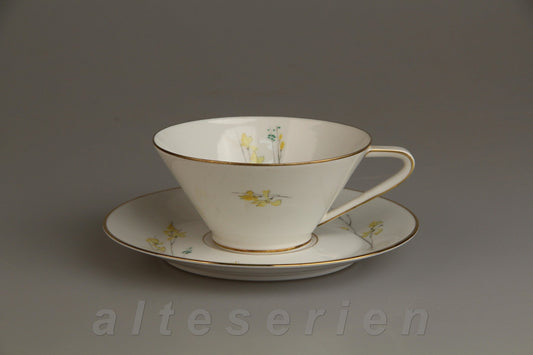 Teetasse mit Untere