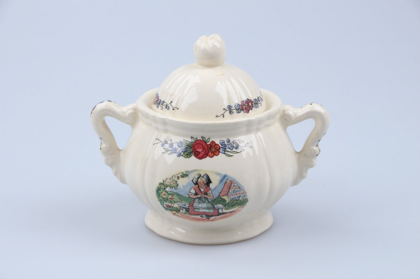 Zuckerdose mit Henkel