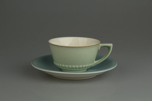 Teetasse mit Untere