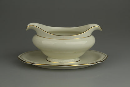 Sauciere mit Teller einteilig