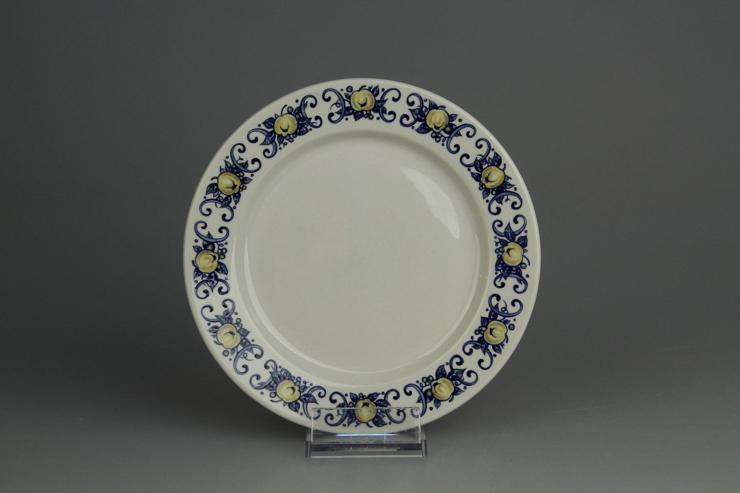 Kuchenteller mit Fahne