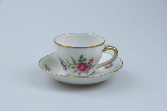 Mokkatasse mit Untere