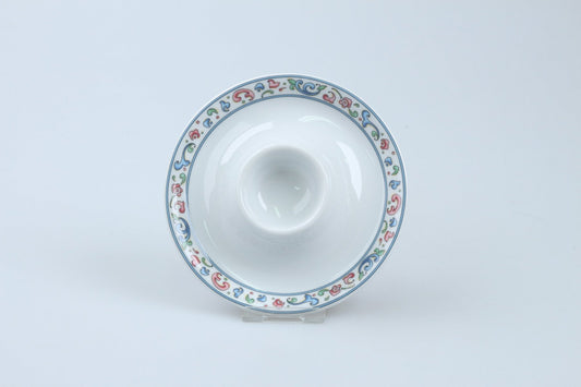 Eierbecher mit Schalenablage