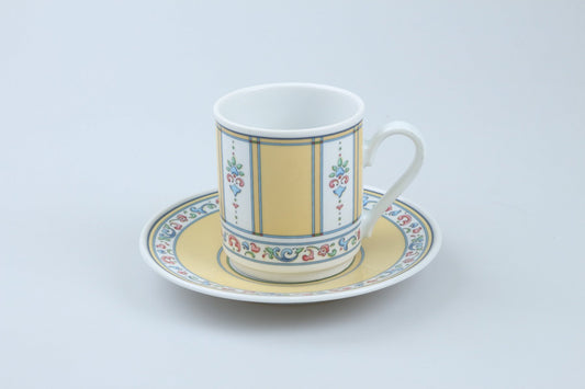 Kaffeebecher mit Untere