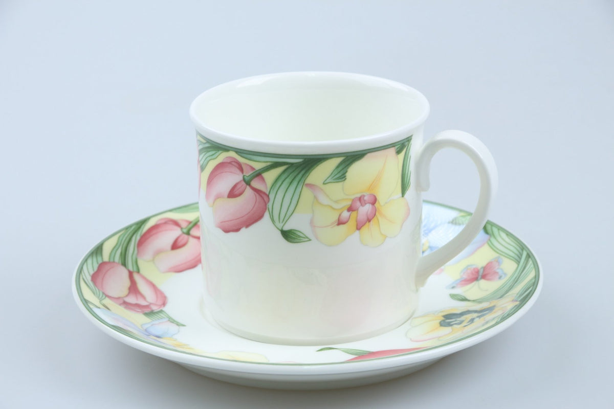 Kaffeetasse mit Untere