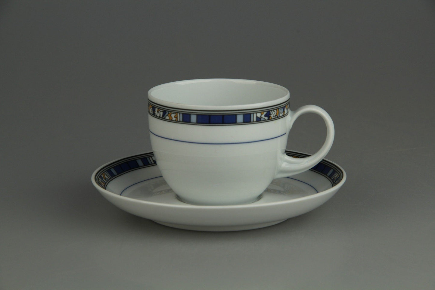 Kaffeetasse mit Untere