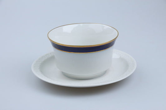 Sauciere mit Teller einteilig