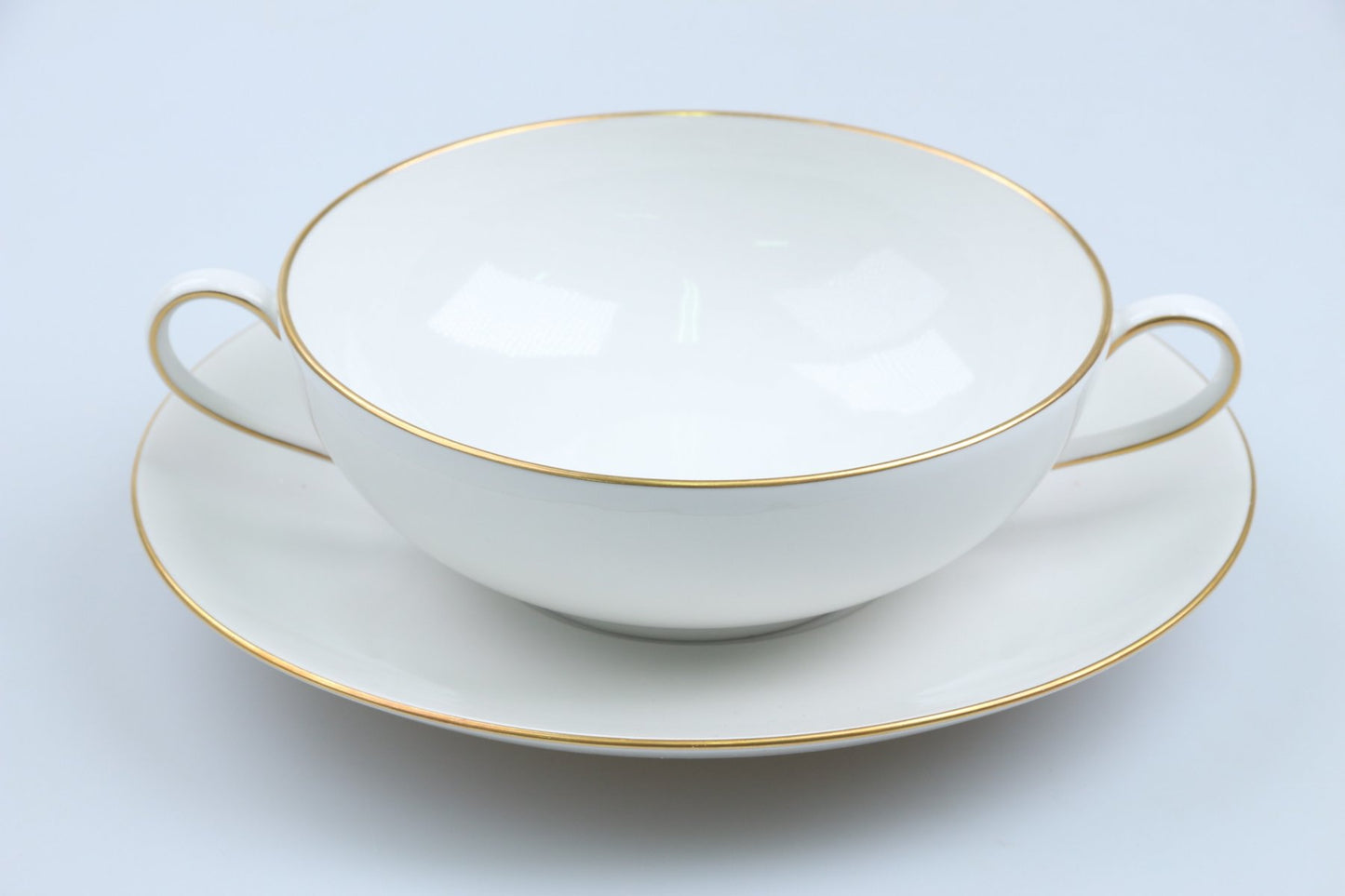 Suppentasse mit Untere