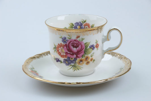 Kaffeetasse mit Untere