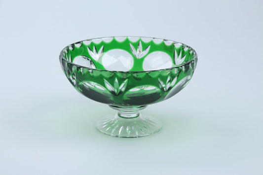 Schale auf Fuß smaragdgrün
