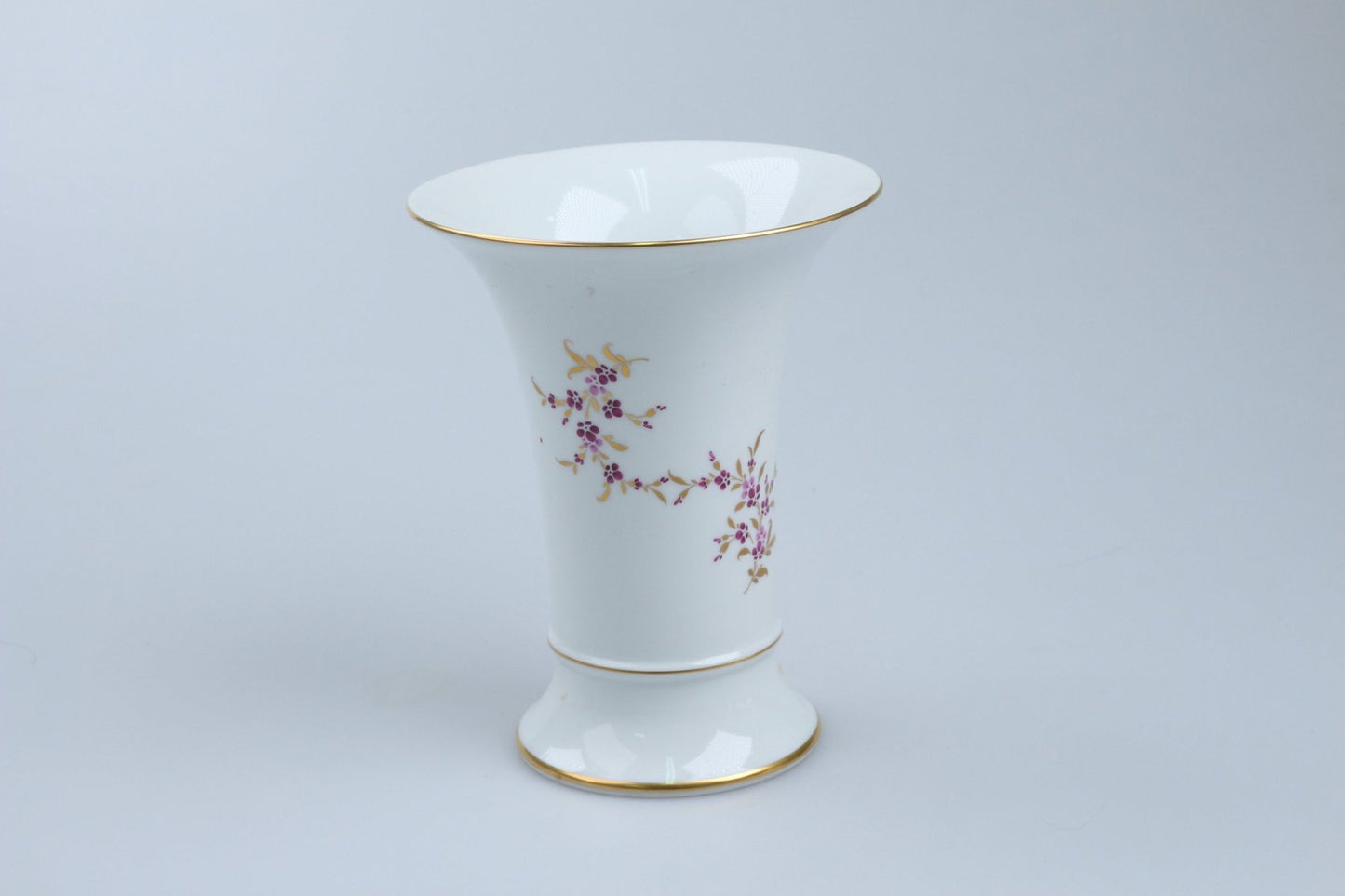 Vase Trichtervase  Lila Blumenmalerei