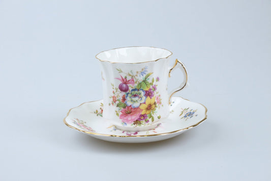 Kaffeetasse mit Untere