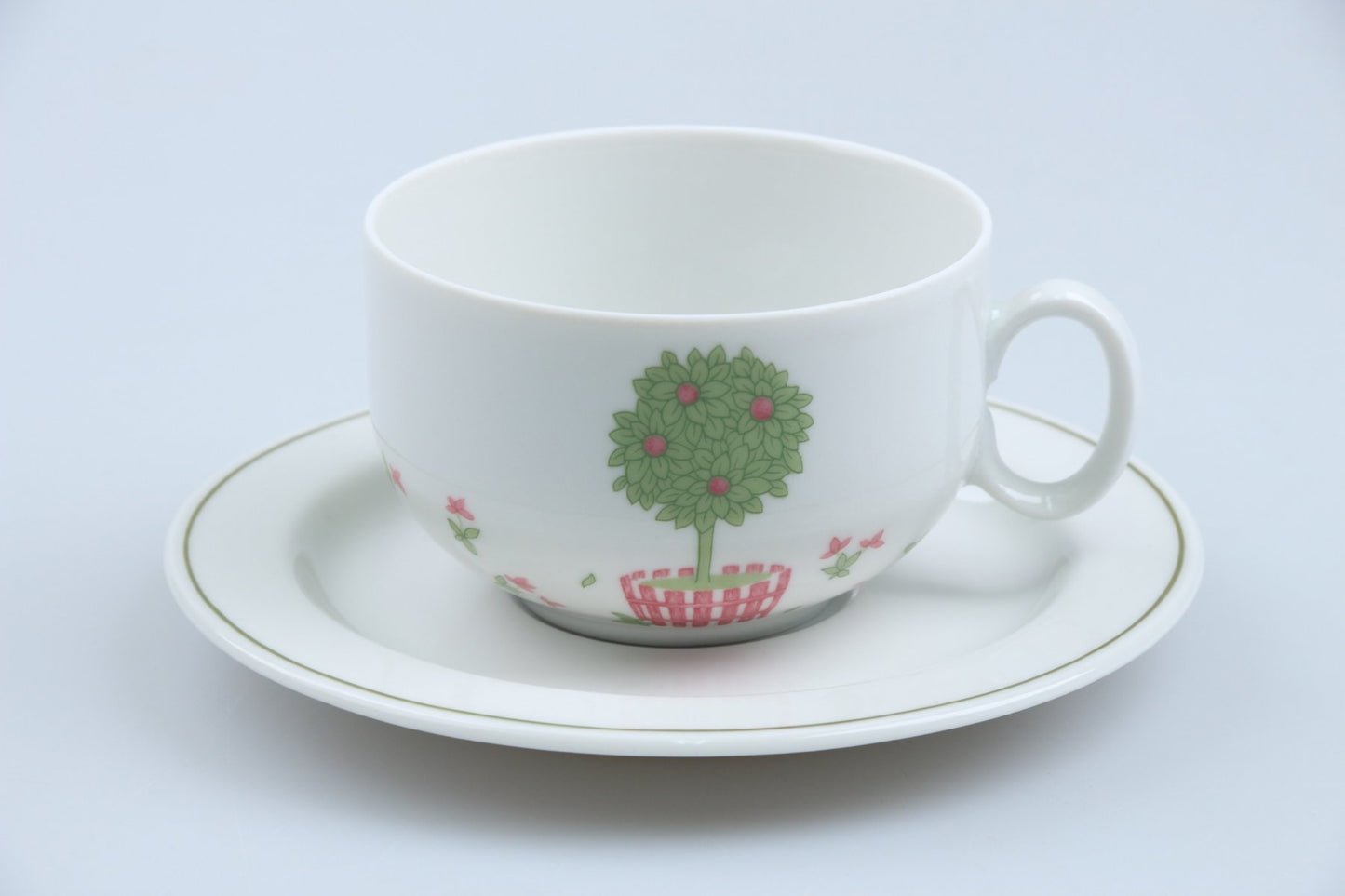 Teetasse mit Untere