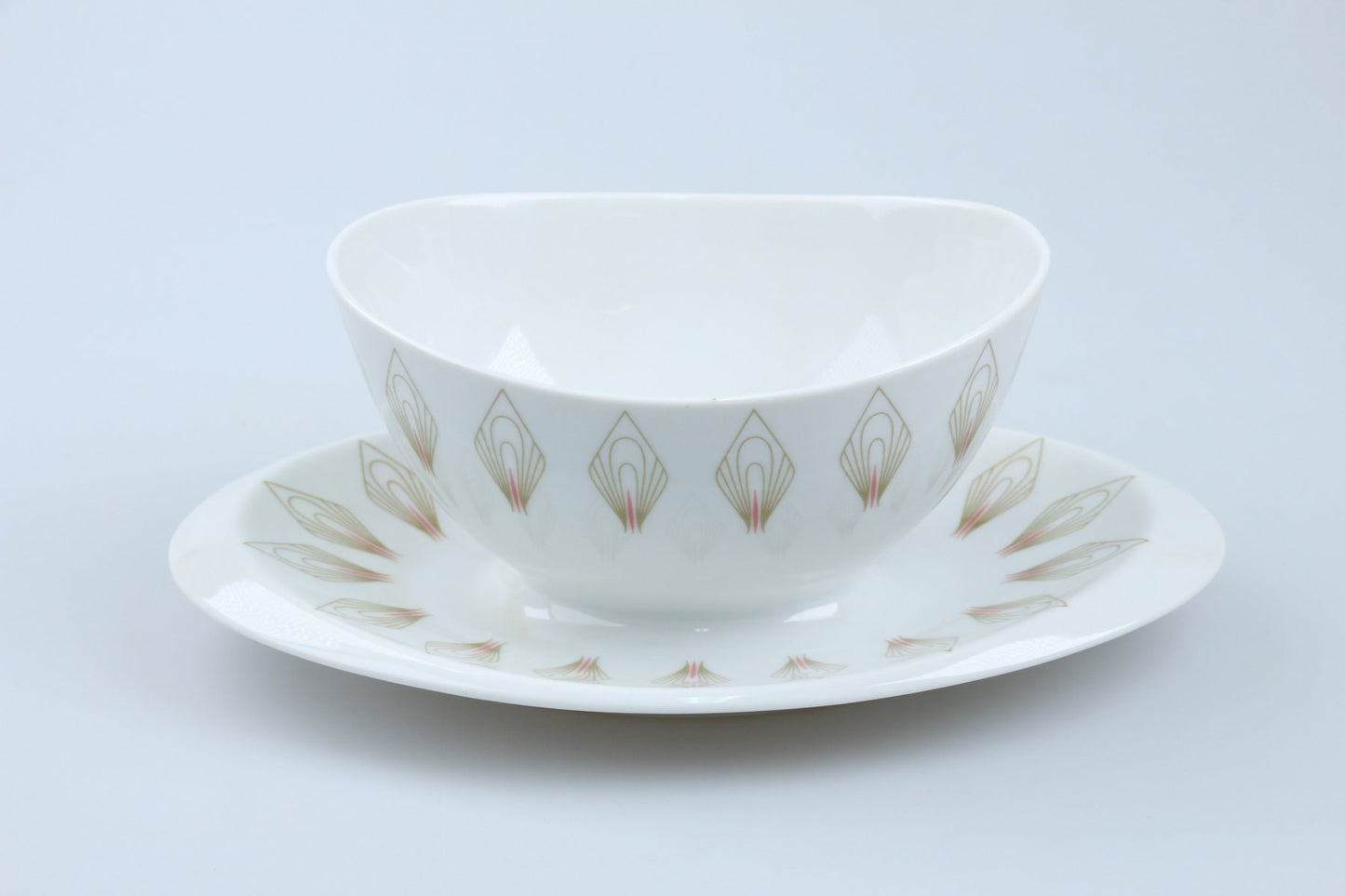 Sauciere mit Teller einteilig