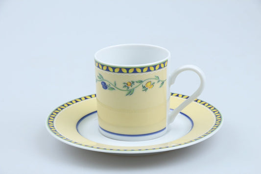 Mokkatasse mit Untere