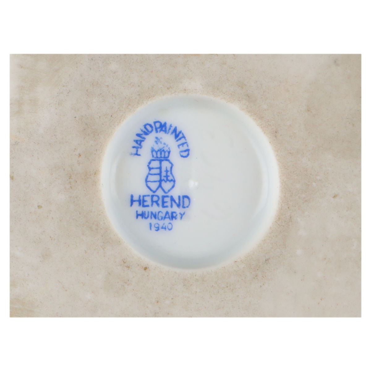 Vase Amphore klein auf 4 Füßen Modell 6403