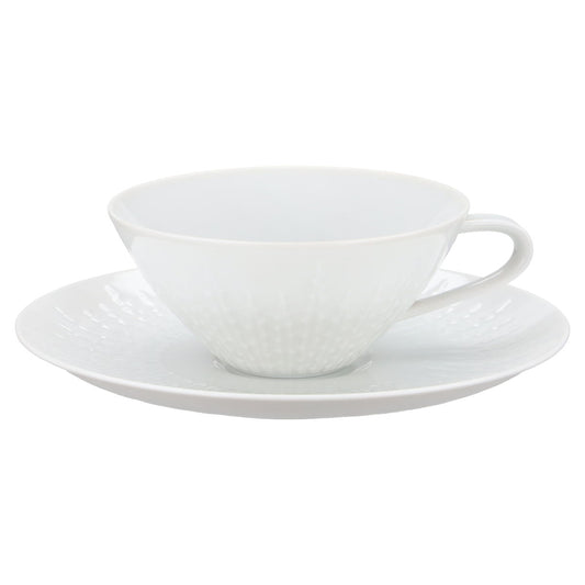 Teetasse mit Untere