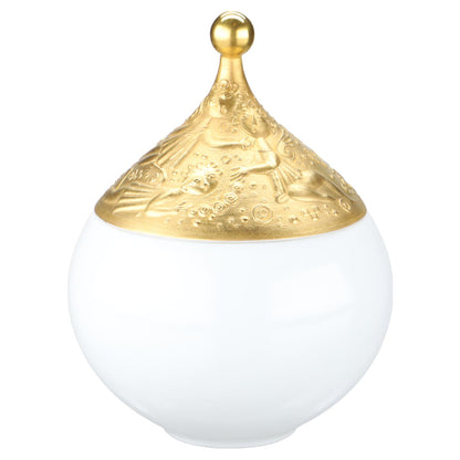 Tablett mit Milchkännchen und Zuckerdose