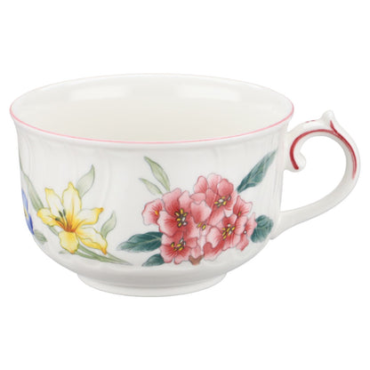 Teetasse mit Untere