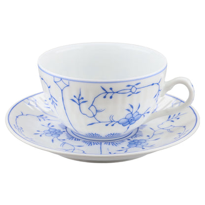 Teetasse mit Untere klein