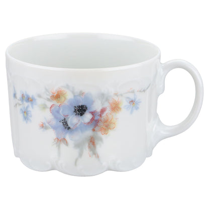 Teetasse mit Untere