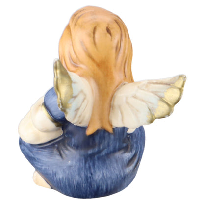 Engel sitzend mit Katze klein H 4,5 cm