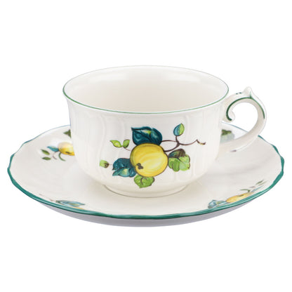 Teetasse mit Untere