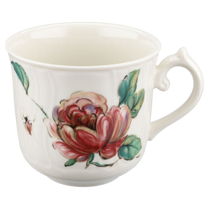 Kaffeetasse mit Untere rote Blüte