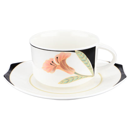 Teetasse mit Untere