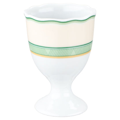 Eierbecher auf Fuß