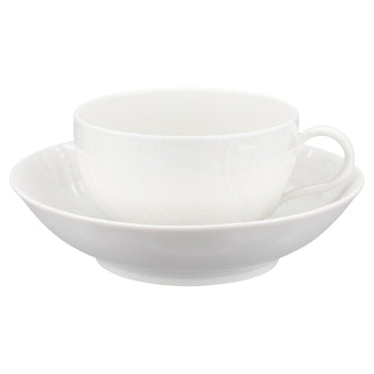 Teetasse mit Untere