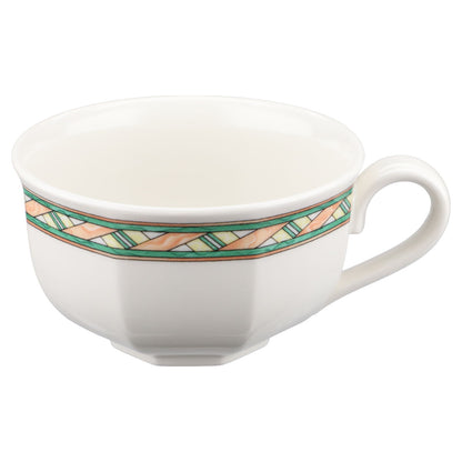 Teetasse mit Untere