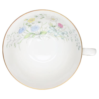 Teetasse mit Untere