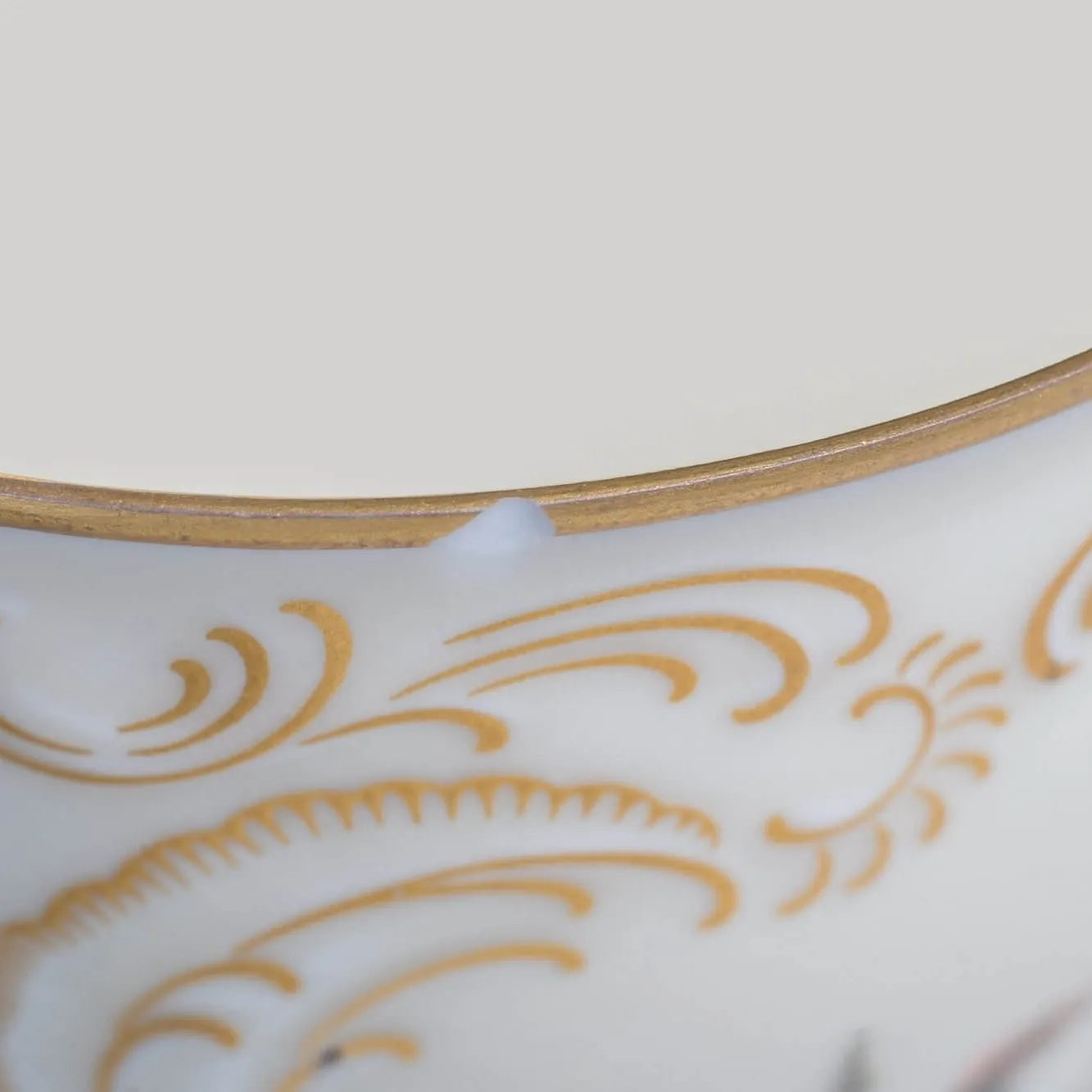 Porzellan Zustand Stufe 5 Defekt B-Ware mit Chips oder Rissen für Bastler