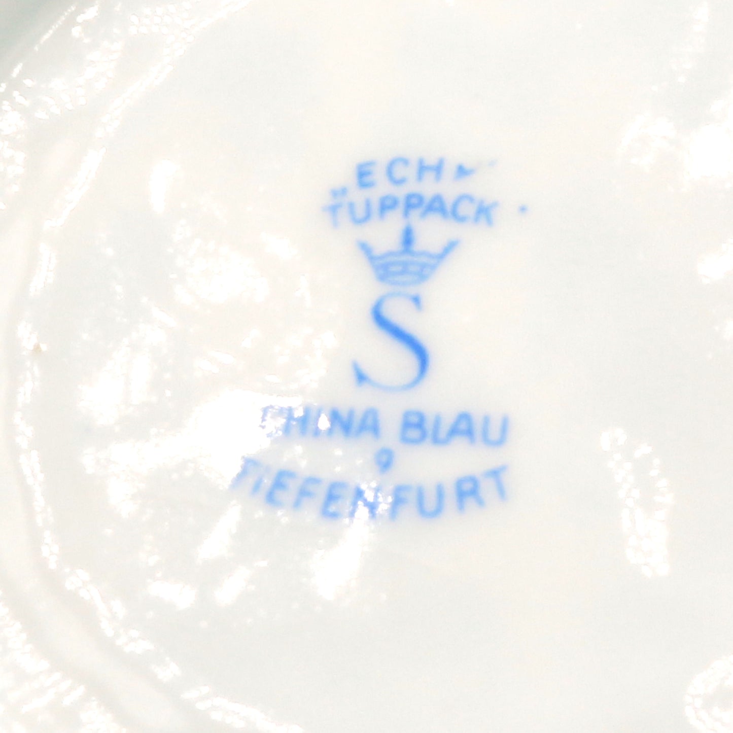 Teetasse runder Henkel