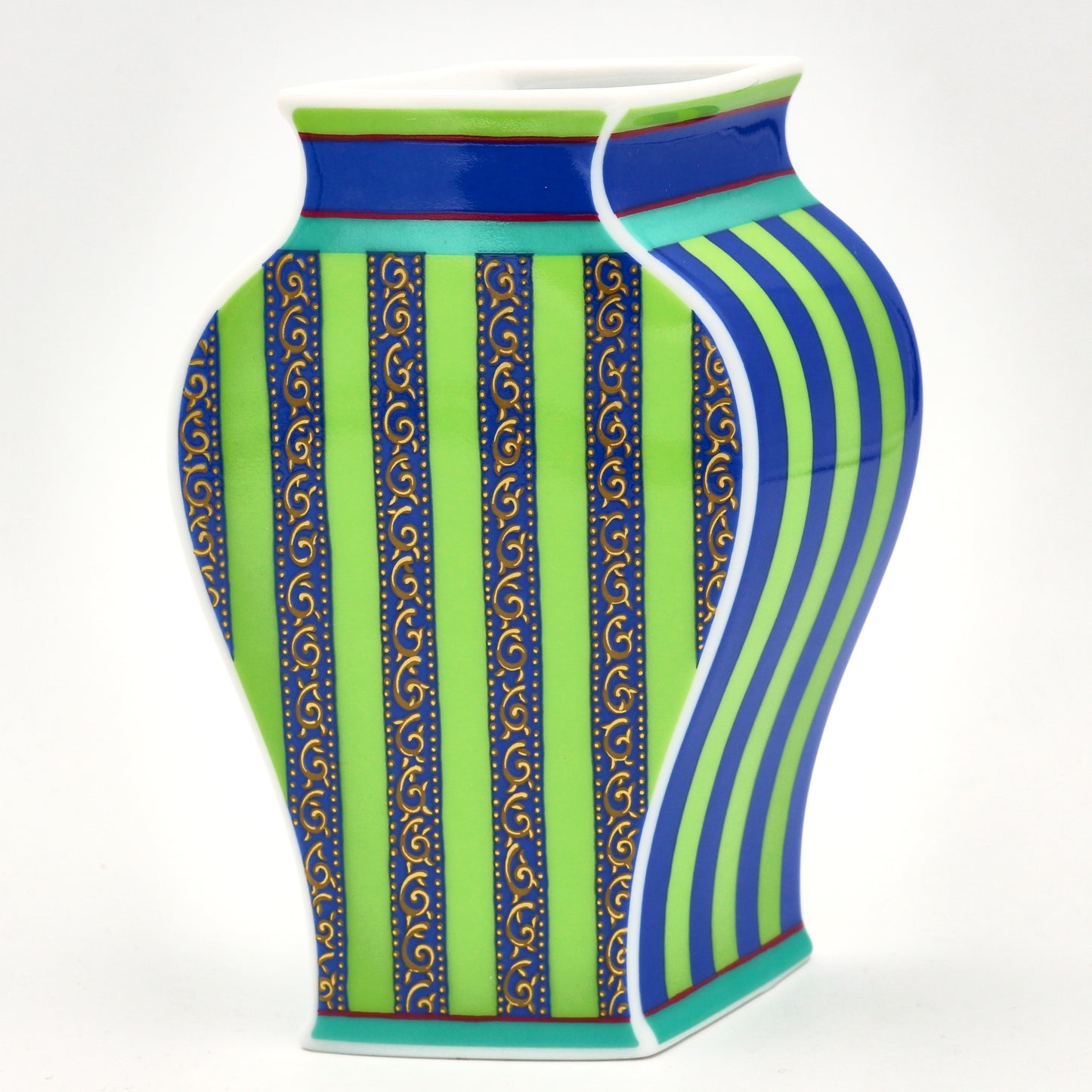 Vase by Tadao Amano klein