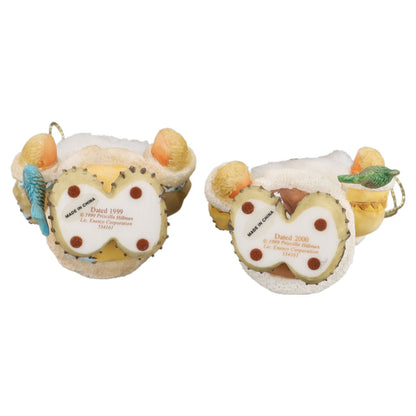 Teddy 534161 Eskimos With Fish "Dated 1999 and Dated 2000" Hanging Ornaments Enesco Cherished Teddies mit OVP