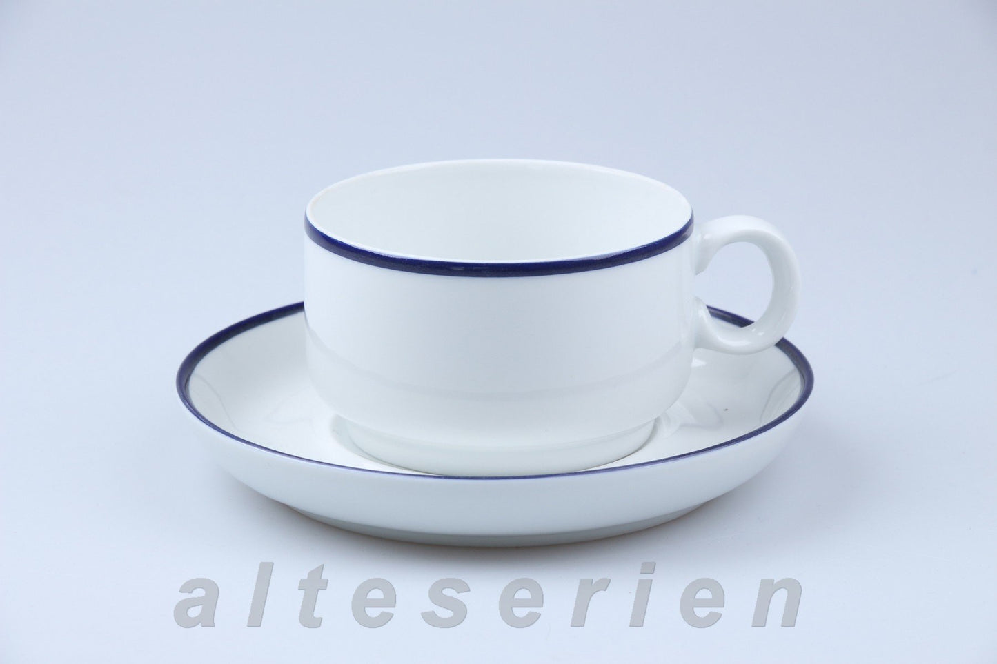 Teetasse mit Untere